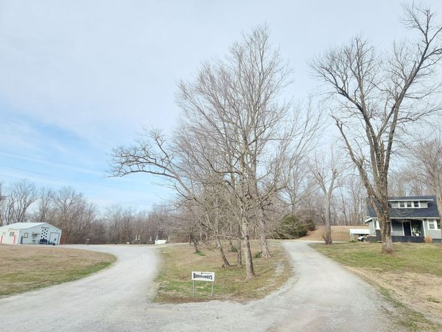 8193 Old Highway 13 Highway, Murphysboro, IL 62966