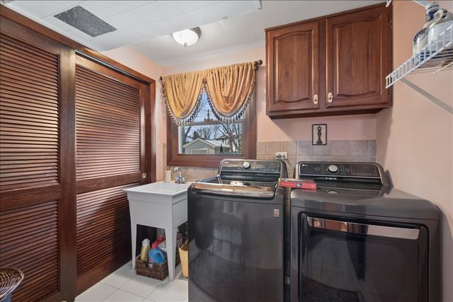 1190 Buttercup Lane, Bartlett, IL 60103