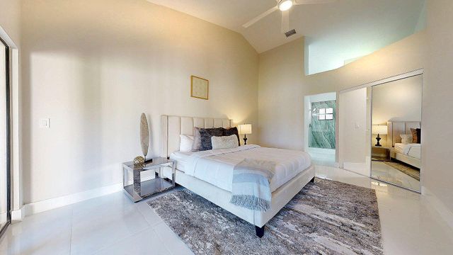 5794 W Parkwalk Cir W E, Boynton Beach, FL 33472