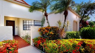 5794 W Parkwalk Cir W E, Boynton Beach, FL 33472