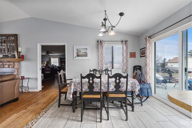 19720 Kid Place, Tehachapi, CA 93561