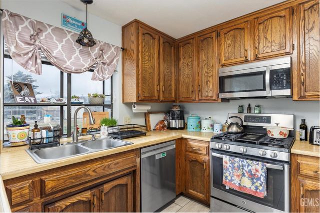 19720 Kid Place, Tehachapi, CA 93561