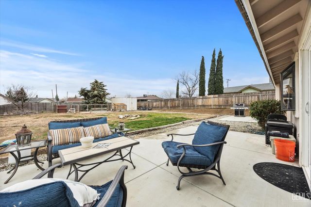 19720 Kid Place, Tehachapi, CA 93561