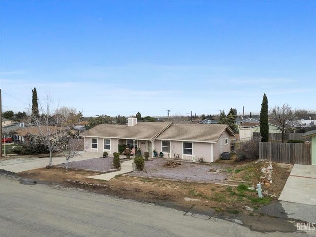 19720 Kid Place, Tehachapi, CA 93561