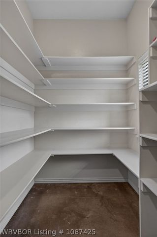 617 S Deerwood Drive, Greenwood, AR 72936