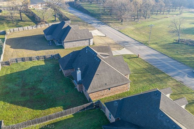 617 S Deerwood Drive, Greenwood, AR 72936