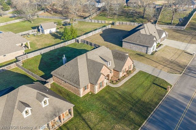 617 S Deerwood Drive, Greenwood, AR 72936