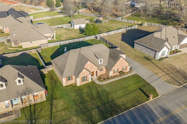 617 S Deerwood Drive, Greenwood, AR 72936