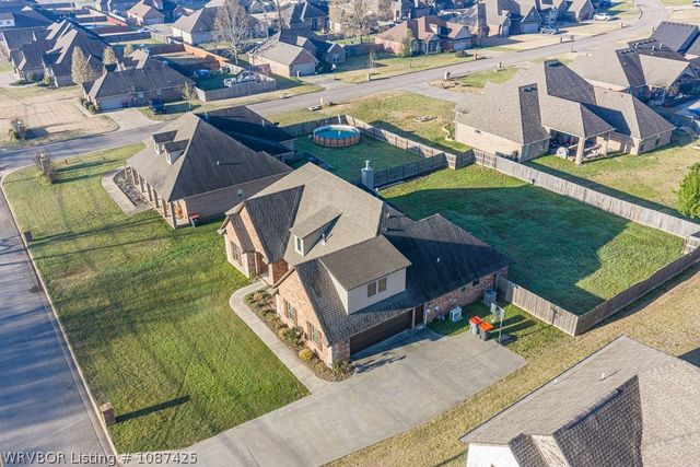 617 S Deerwood Drive, Greenwood, AR 72936