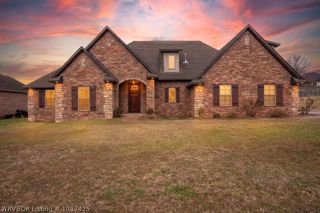 617 S Deerwood Drive, Greenwood, AR 72936