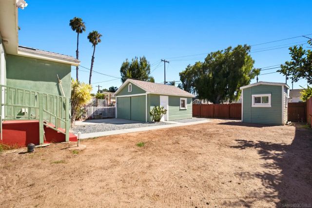 426 E AVE, National City, CA 91950