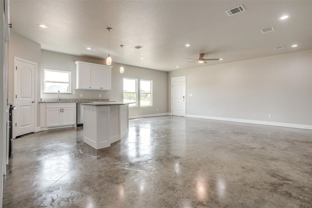 10A Frost Lane, Mineral Wells, TX 76067