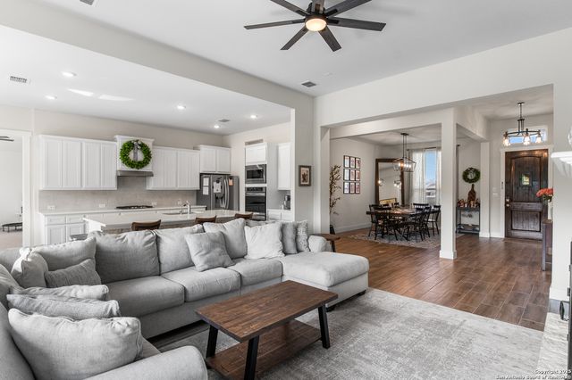 239 Lawrence, Castroville, TX 78009