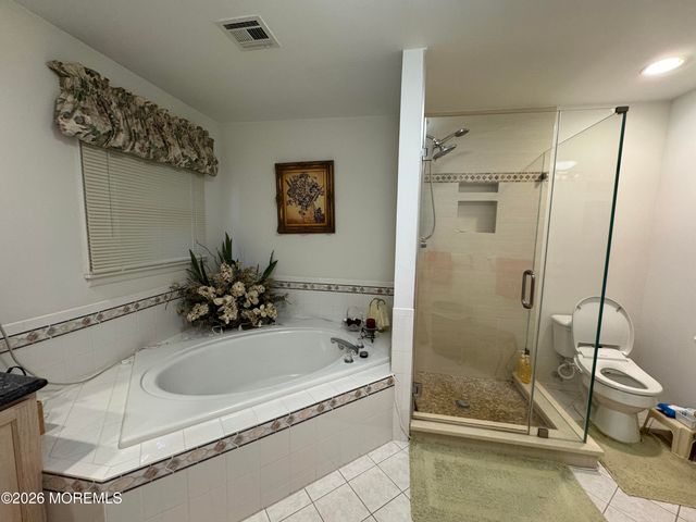 8 Bunting Terrace, Morganville, NJ 07751