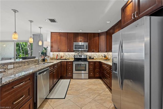 16442 Timberlakes DR 204, Fort Myers, FL 33908