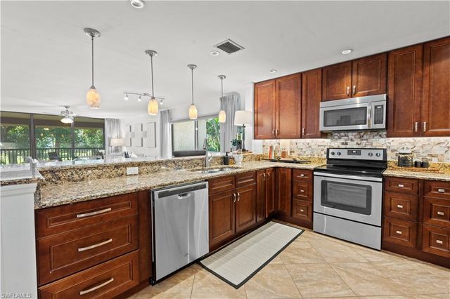 16442 Timberlakes DR 204, Fort Myers, FL 33908