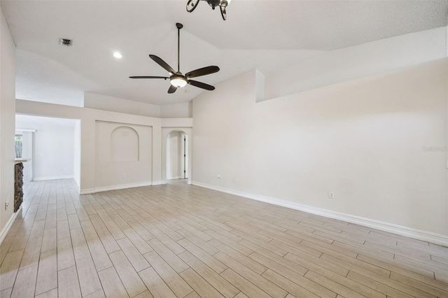 1612 MUIR CIRCLE, Clermont, FL 34711