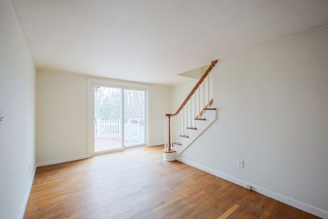 45 Greenfield Rd, Westport, MA 02790