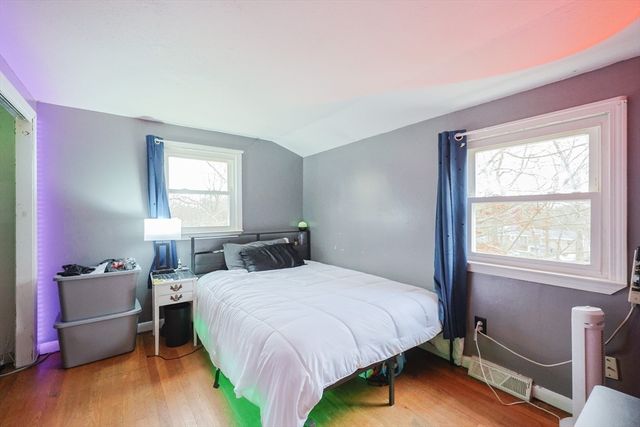 45 Greenfield Rd, Westport, MA 02790