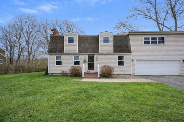 45 Greenfield Rd, Westport, MA 02790