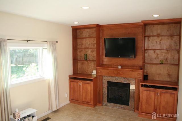 30 Buck Road, East Brunswick, NJ 08816