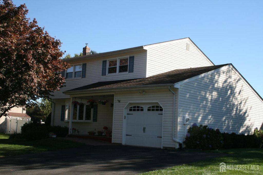 30 Buck Road, East Brunswick, NJ 08816