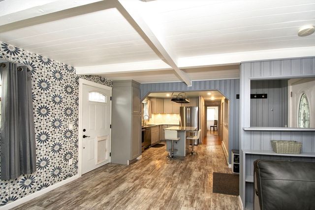 214 Mechanic St, Foxboro, MA 02035