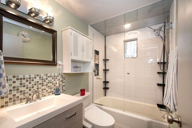 214 Mechanic St, Foxboro, MA 02035