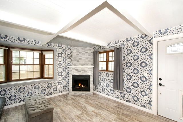 214 Mechanic St, Foxboro, MA 02035