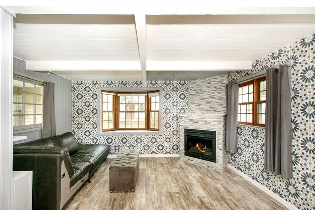 214 Mechanic St, Foxboro, MA 02035