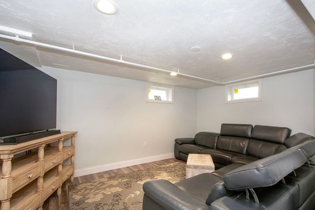 214 Mechanic St, Foxboro, MA 02035