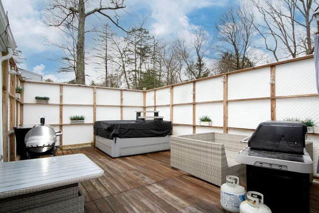 214 Mechanic St, Foxboro, MA 02035