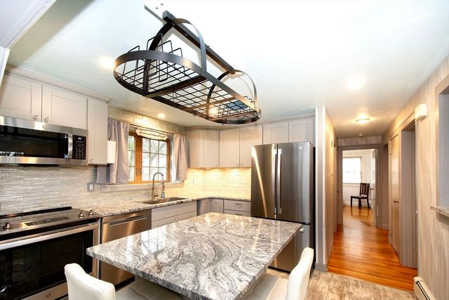 214 Mechanic St, Foxboro, MA 02035