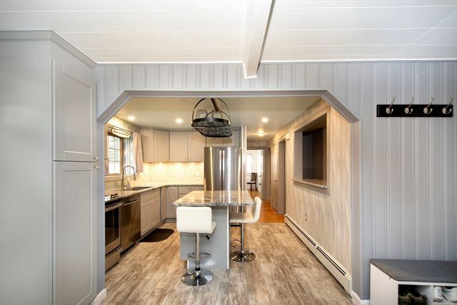 214 Mechanic St, Foxboro, MA 02035