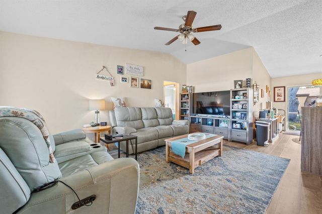 9979 88TH WAY, Seminole, FL 33777