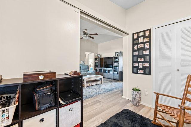 9979 88TH WAY, Seminole, FL 33777