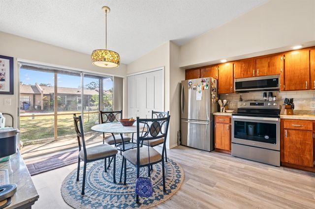 9979 88TH WAY, Seminole, FL 33777