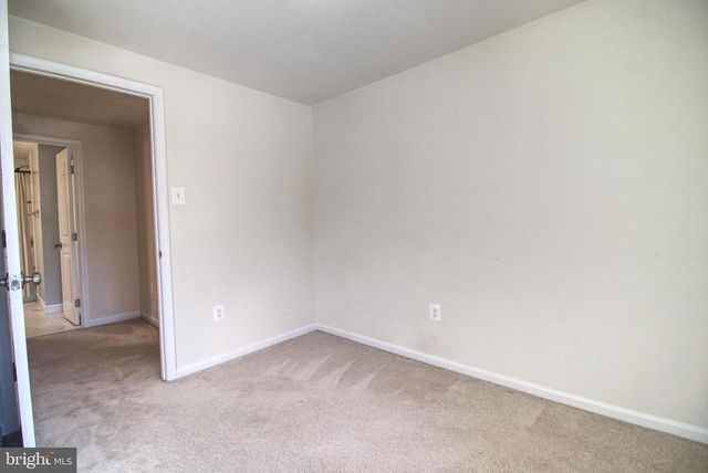 82 LITTLE CREEK LN, La Plata, MD 20646