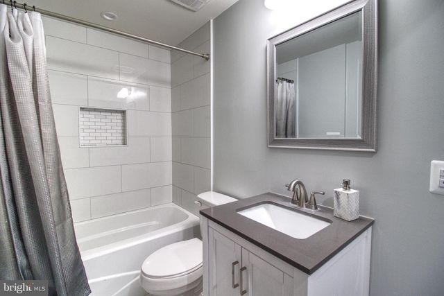 82 LITTLE CREEK LN, La Plata, MD 20646