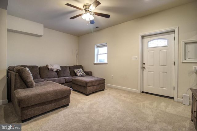 82 LITTLE CREEK LN, La Plata, MD 20646