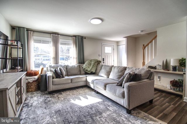 82 LITTLE CREEK LN, La Plata, MD 20646