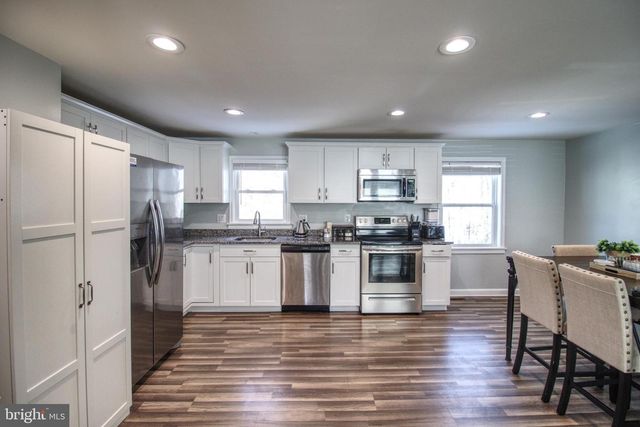 82 LITTLE CREEK LN, La Plata, MD 20646