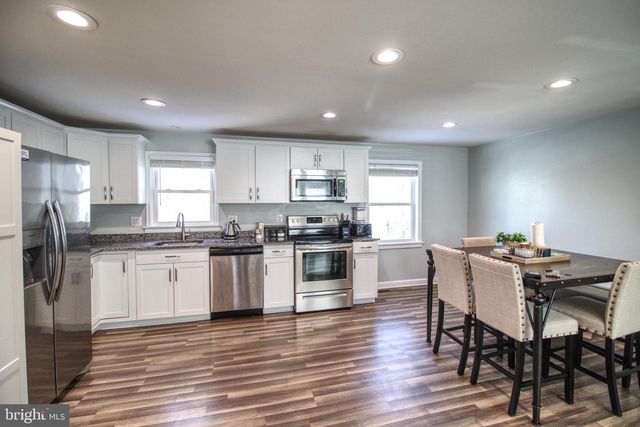 82 LITTLE CREEK LN, La Plata, MD 20646