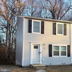 82 LITTLE CREEK LN, La Plata, MD 20646