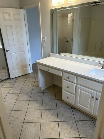 659 Lilycrest Dr, Gallatin, TN 37066