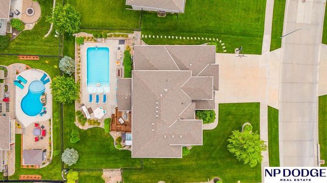 12007 Longshore Avenue, Papillion, NE 68046