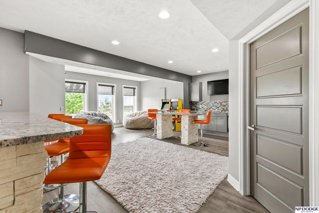 12007 Longshore Avenue, Papillion, NE 68046