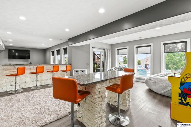 12007 Longshore Avenue, Papillion, NE 68046