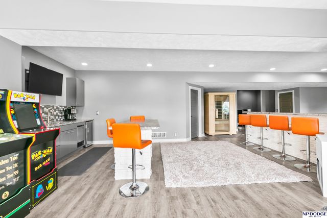 12007 Longshore Avenue, Papillion, NE 68046