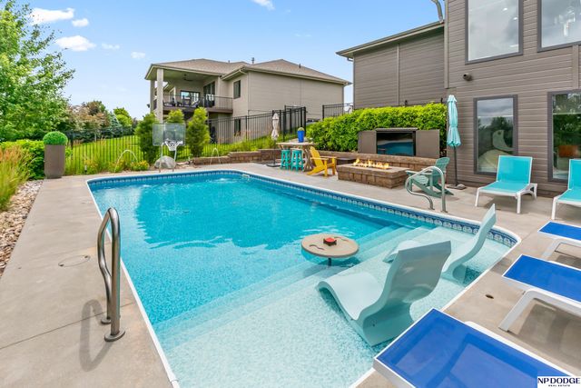 12007 Longshore Avenue, Papillion, NE 68046